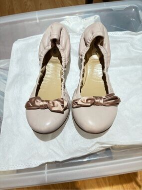 Valentino Cream Ballet Flats with Bow Detail